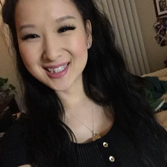 Meet your Posher, Vicky - Picture 1 of 1